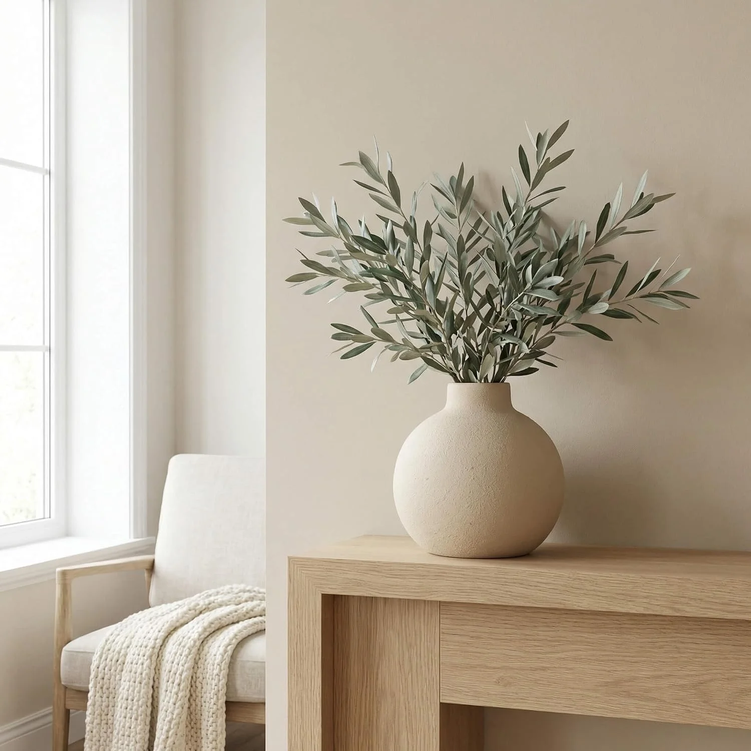 Rustic round ceramic vase, Terracotta: console arrangement